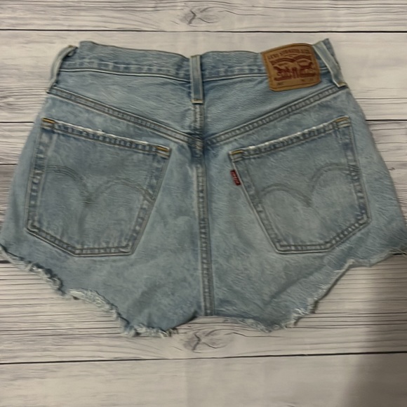Light Blue levi jean shorts - Picture 2 of 2